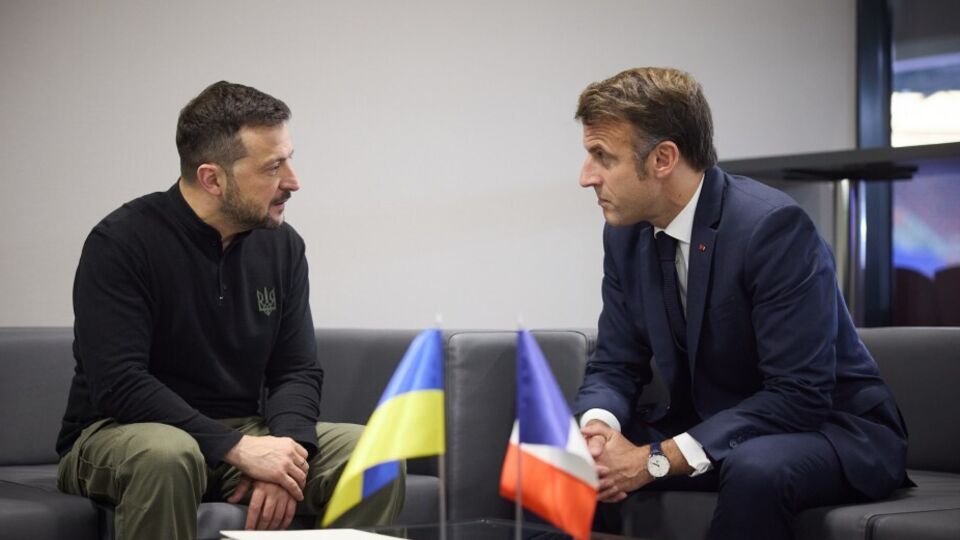 Зеленський повідомив, що говорив із Макроном про його візит до Америки