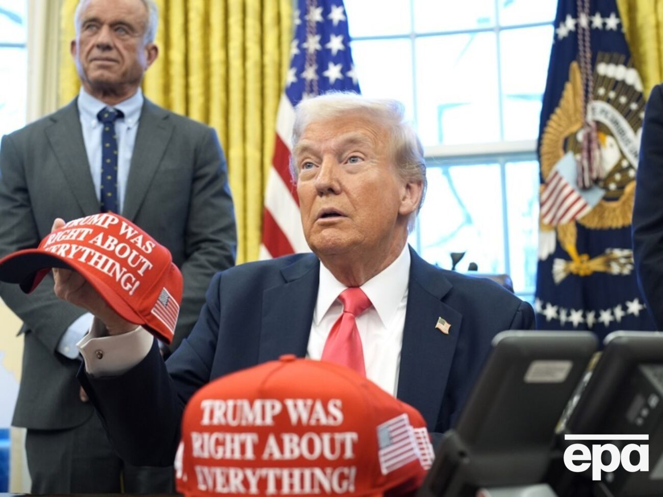 Трамп добавил, что подробности новой схемы появятся через две недели