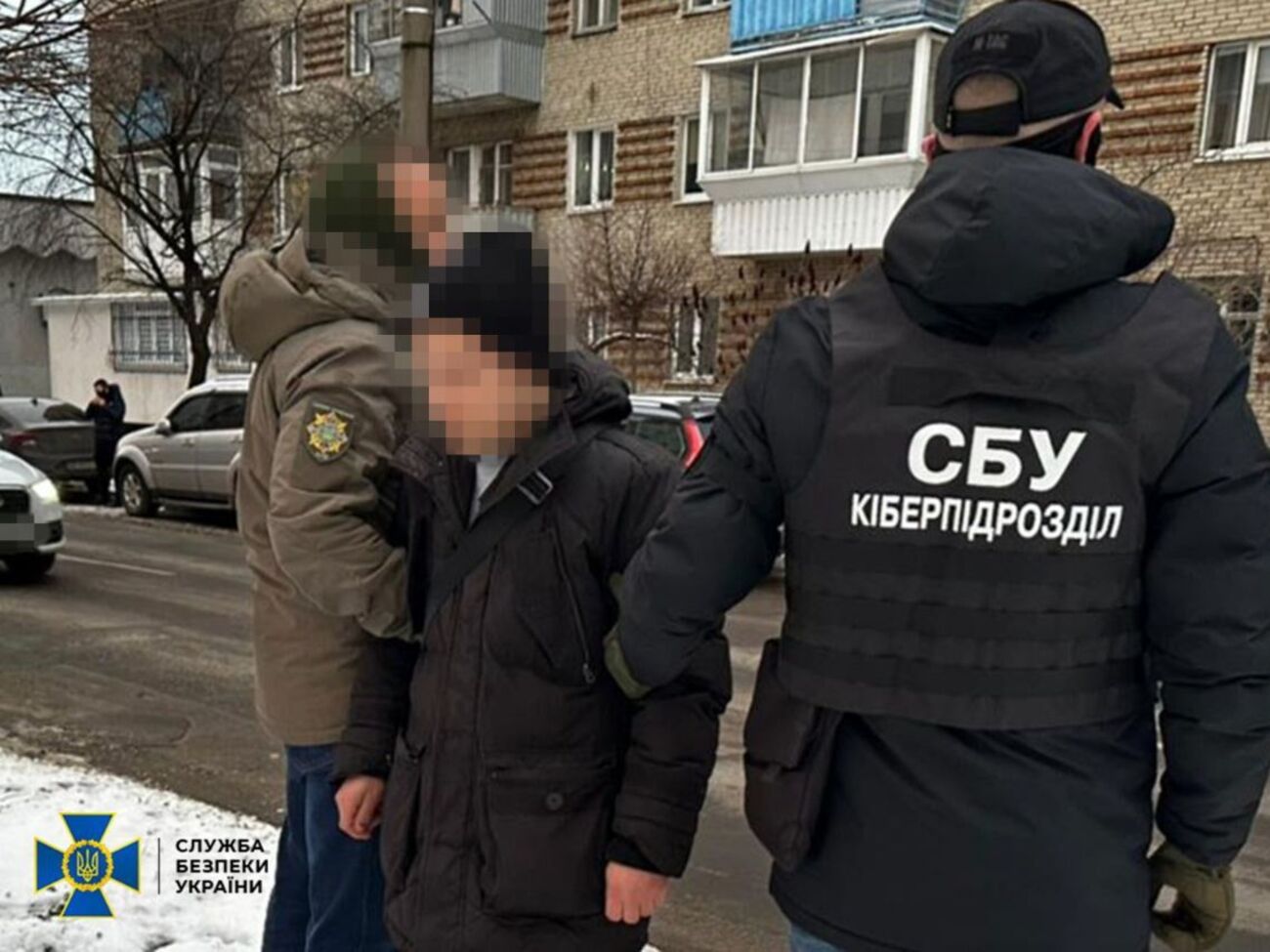 Для выполнения враждебной задачи ФСБ дистанционно завербовала местных безработных в возрасте 23, 34 и 40 лет, сообщает СБУ