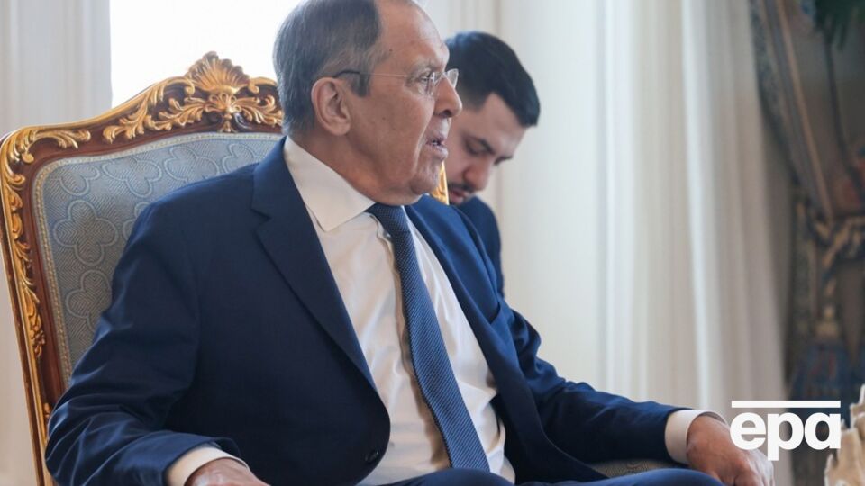 За словами Лаврова, представники РФ і США обговорять "усунення перешкод" у роботі дипломатичних представництв