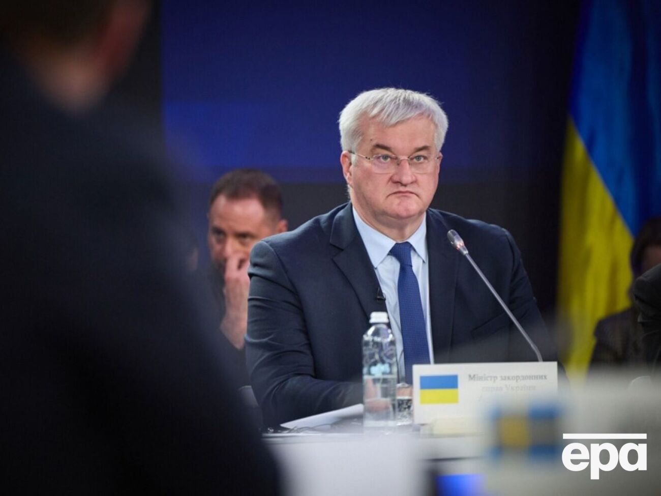 Сейчас обсуждают преимущественно безопасность на земле, рассказал министр