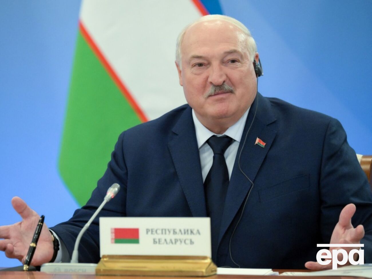 Водночас Лукашенко підтвердив, що Путін готовий говорити про врегулювання ситуації, зокрема, і з українською стороною