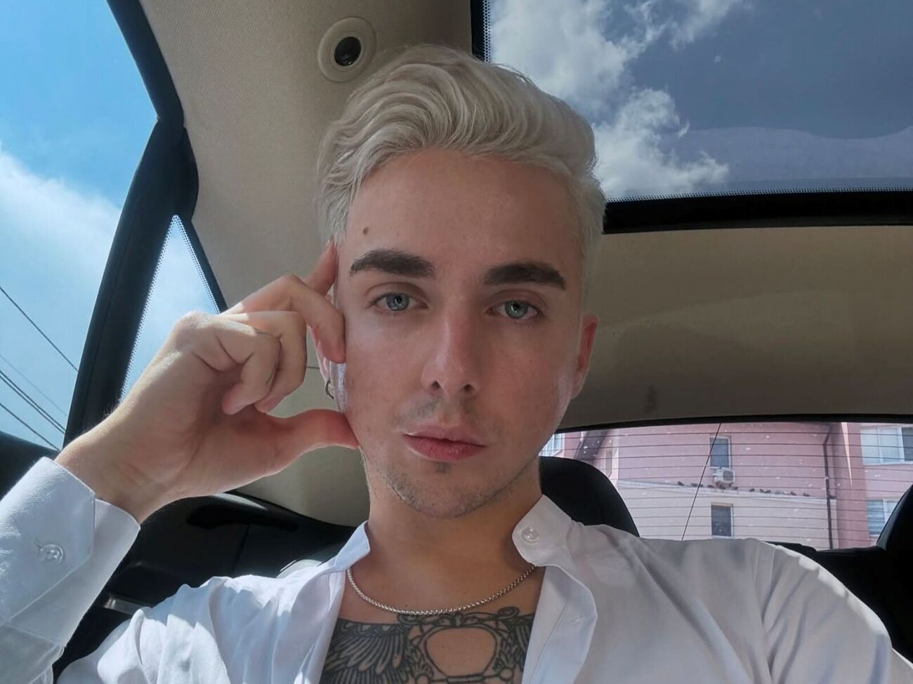 Melovin у лютому 2025 року повідомив, що став продюсером