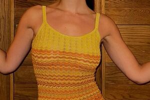 Філатова позувала стоячи