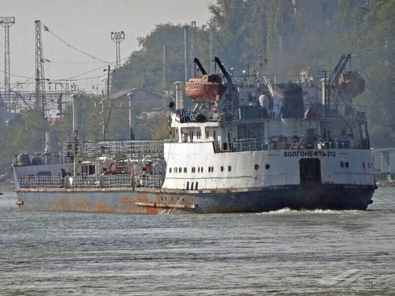 Танкери "Волгонефть 212" і "Волгонефть 239" потонули через шторм у грудні минулого року
