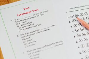 За свою почти 250-летнюю историю США никогда не имели государственного языка на федеральном уровне, добавили журналисты