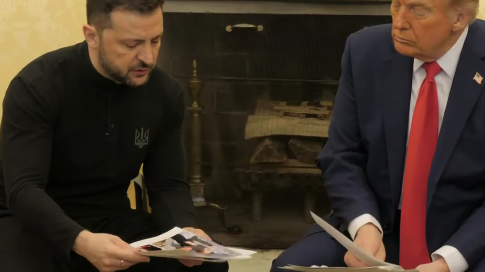 Український президент назвав військових поіменно