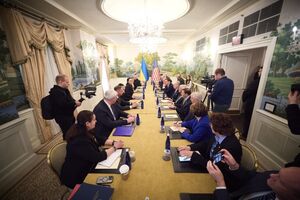 Із Зеленським була "справді гарна двопартійна зустріч", розповіла сенаторка-демократка Клобушар