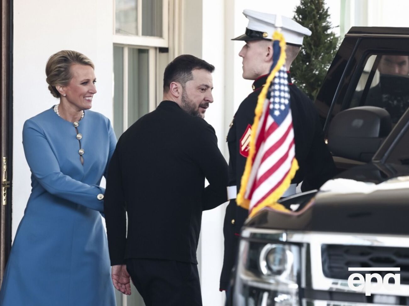 Зеленский покинул Белый дом после спора с Трампом