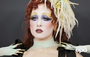 Роан виборола свою першу нагороду в номінації "Найкращий новий артист"