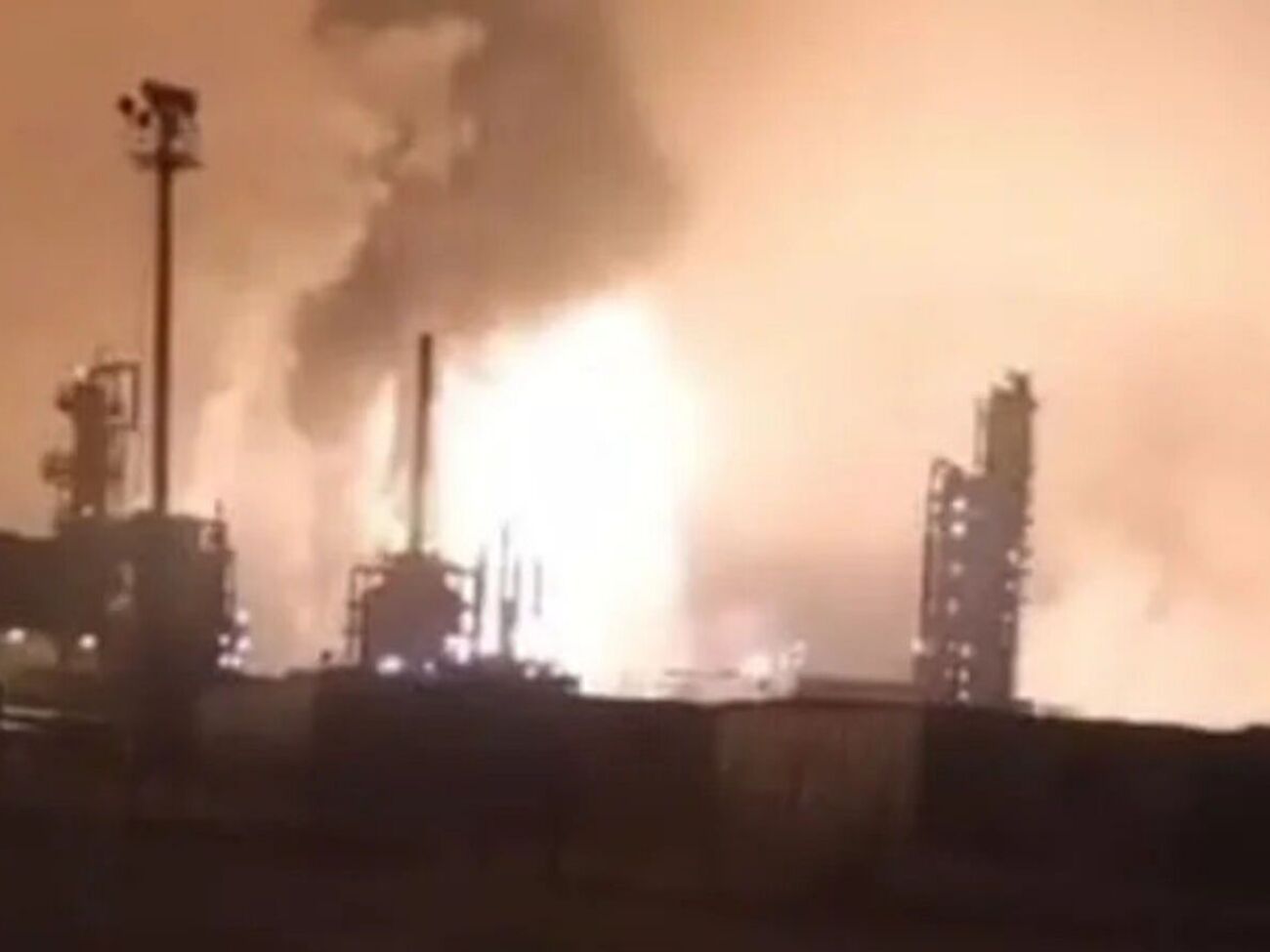 Оба этих стратегических объекта являются производителями большого количества горючего для российской оккупационной армии, сообщает Генштаб