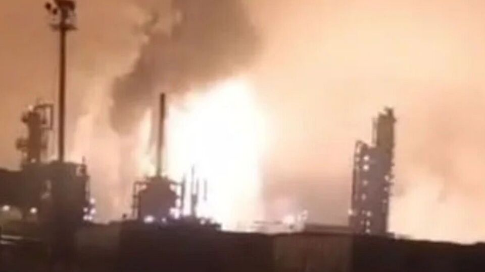 Обидва ці стратегічні об'єкти є виробниками великої кількості пального для російської окупаційної армії, повідомляє Генштаб