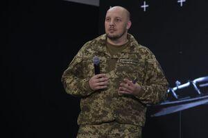 Сухаревський зазначав, що лазерна зброя українців має назву "Тризуб"