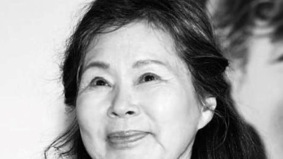 Джу Сіль народилася 1944 року в Південній Кореї