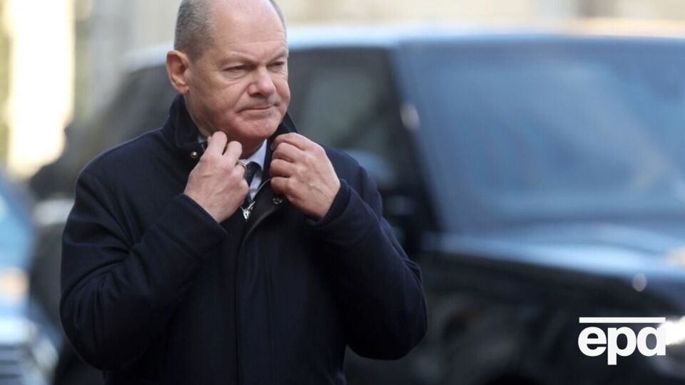 Німецький канцлер вважає, що цінні копалини краще використати для реконструкції країни після війни