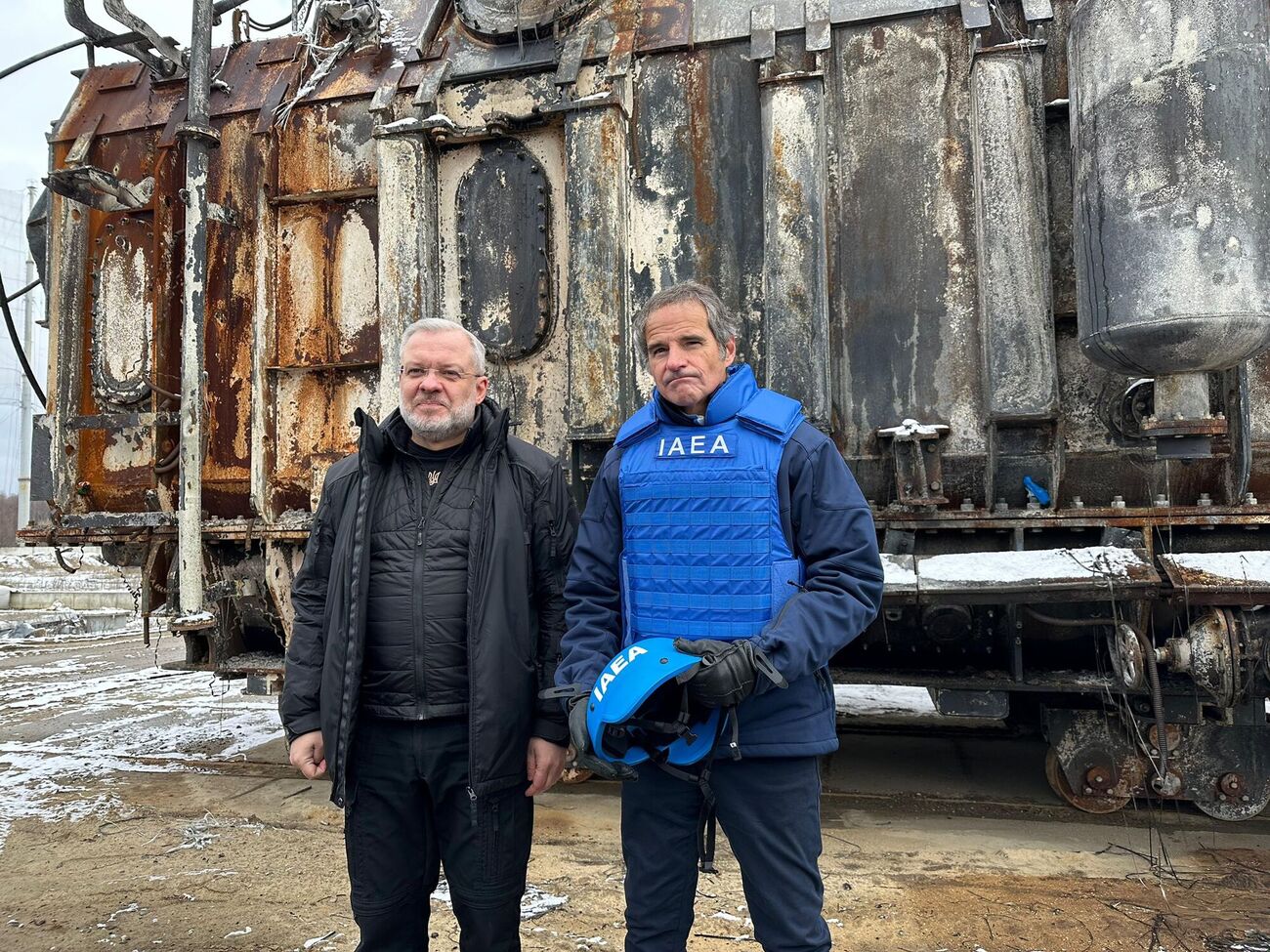 Гросси опубликовал совместное фото с Галущенко на подстанции "Киевская"