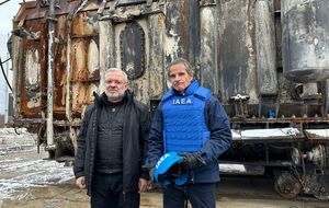Гросси опубликовал совместное фото с Галущенко на подстанции "Киевская"