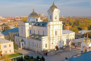 Синод принял решение относительно изображения меценатов в луцком храме