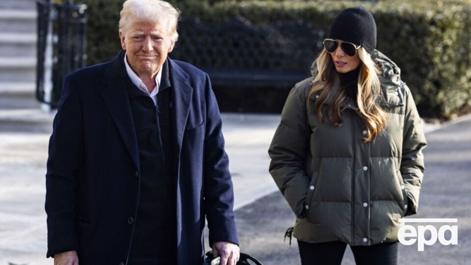 Дональд и Меланья Трамп поженились в январе 2005 года