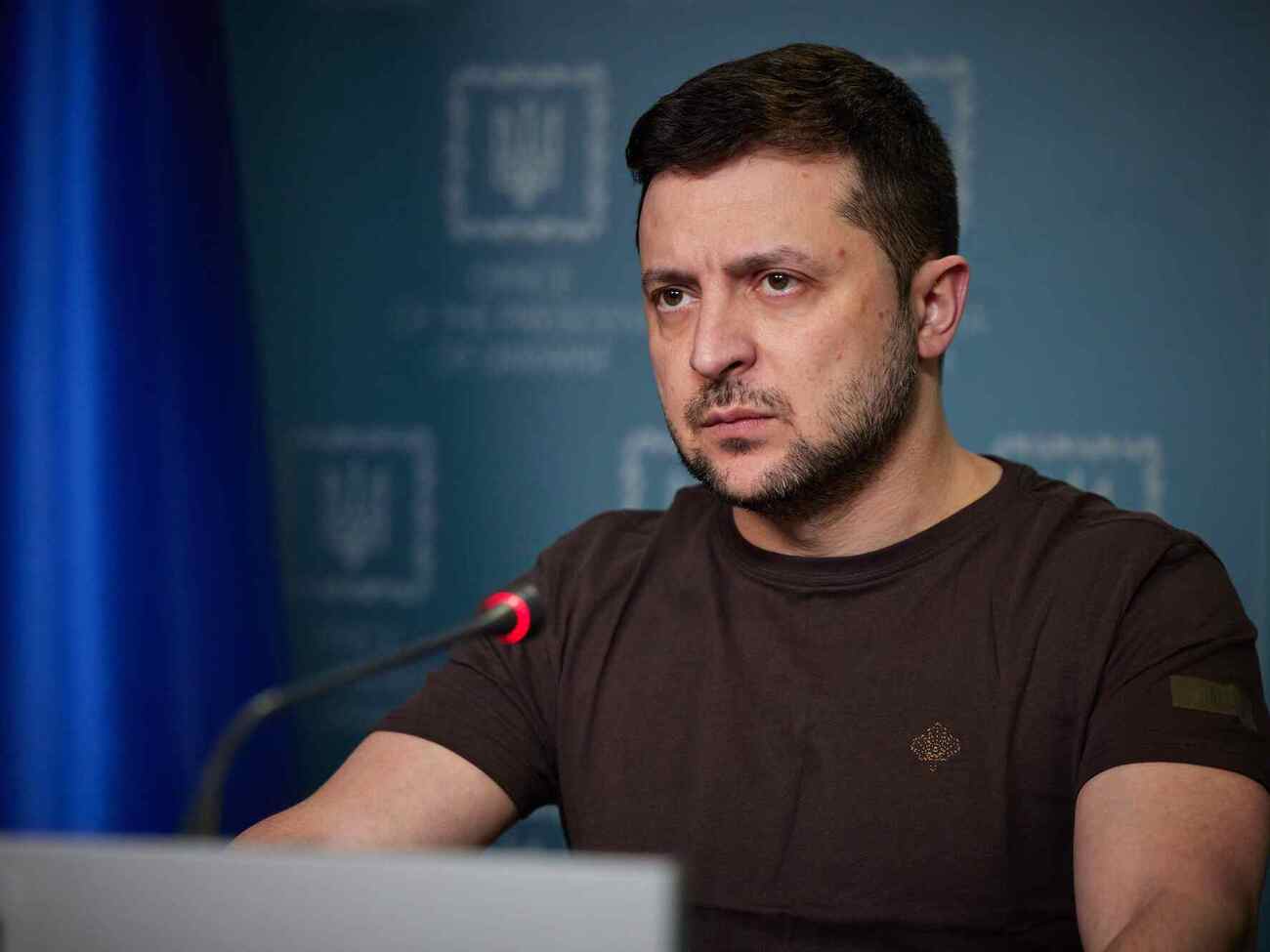 Зеленський порадив Карлсону розібратися, що відбувається в Україні