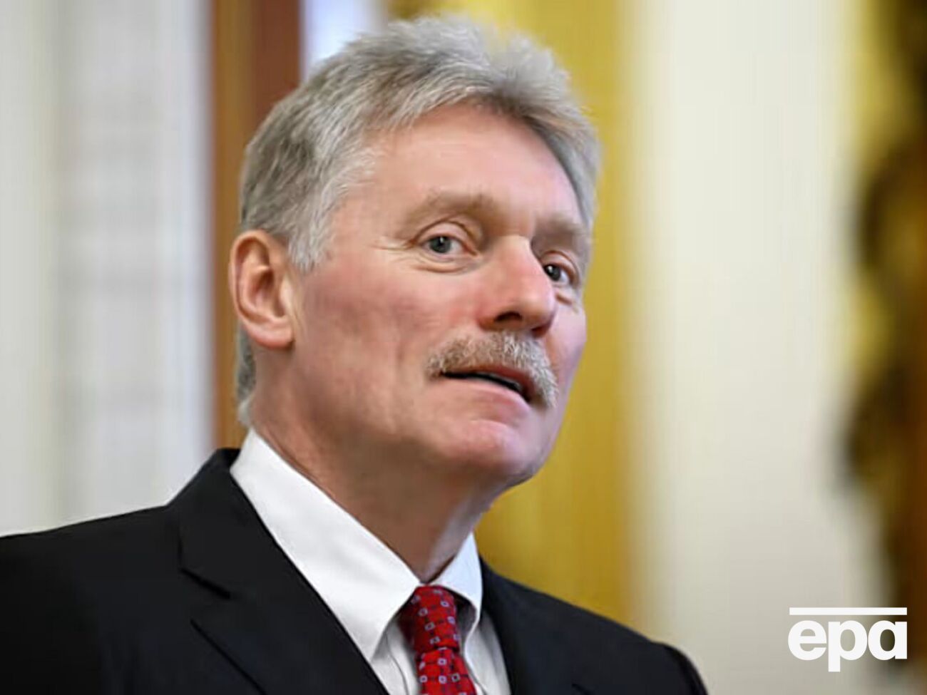 В то же время Песков заявил, что Кремль готов к переговорам с Зеленским