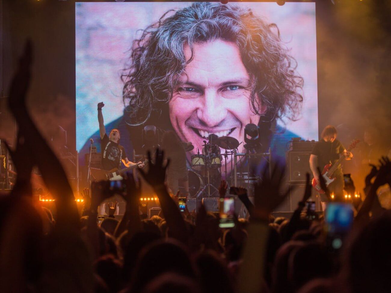 Як установило слідство, після трагічної смерті Скрябіна всі авторські права на його творчість перейшли до його дружини