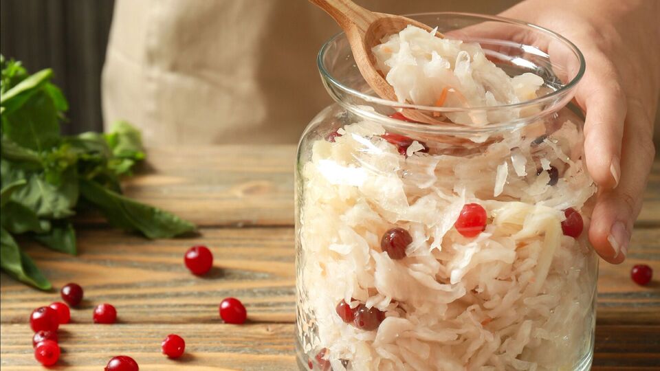 Ферментированная капуста содержит много пробиотиков