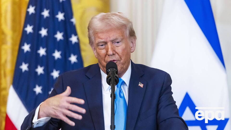 Видання зазначає, що Трамп часто розмірковує про зовнішню політику "в поняттях нерухомості"