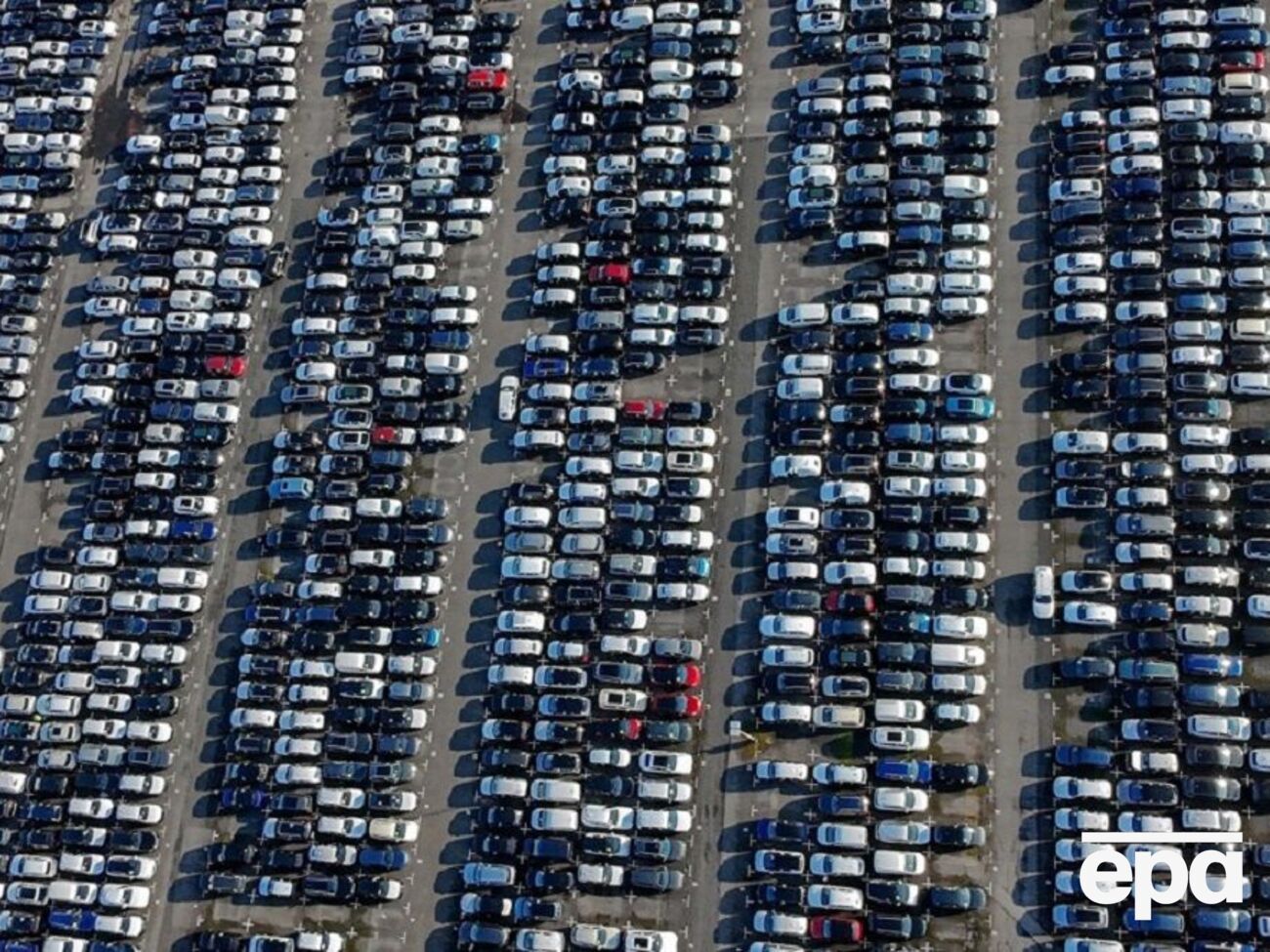 В общей сложности пострадали 270 автомобилей, пишут СМИ