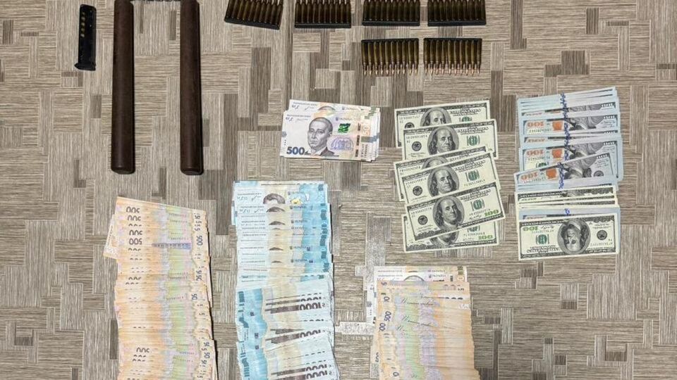 За інформацією поліції, фігурантам обрали запобіжний захід – цілодобовий домашній арешт