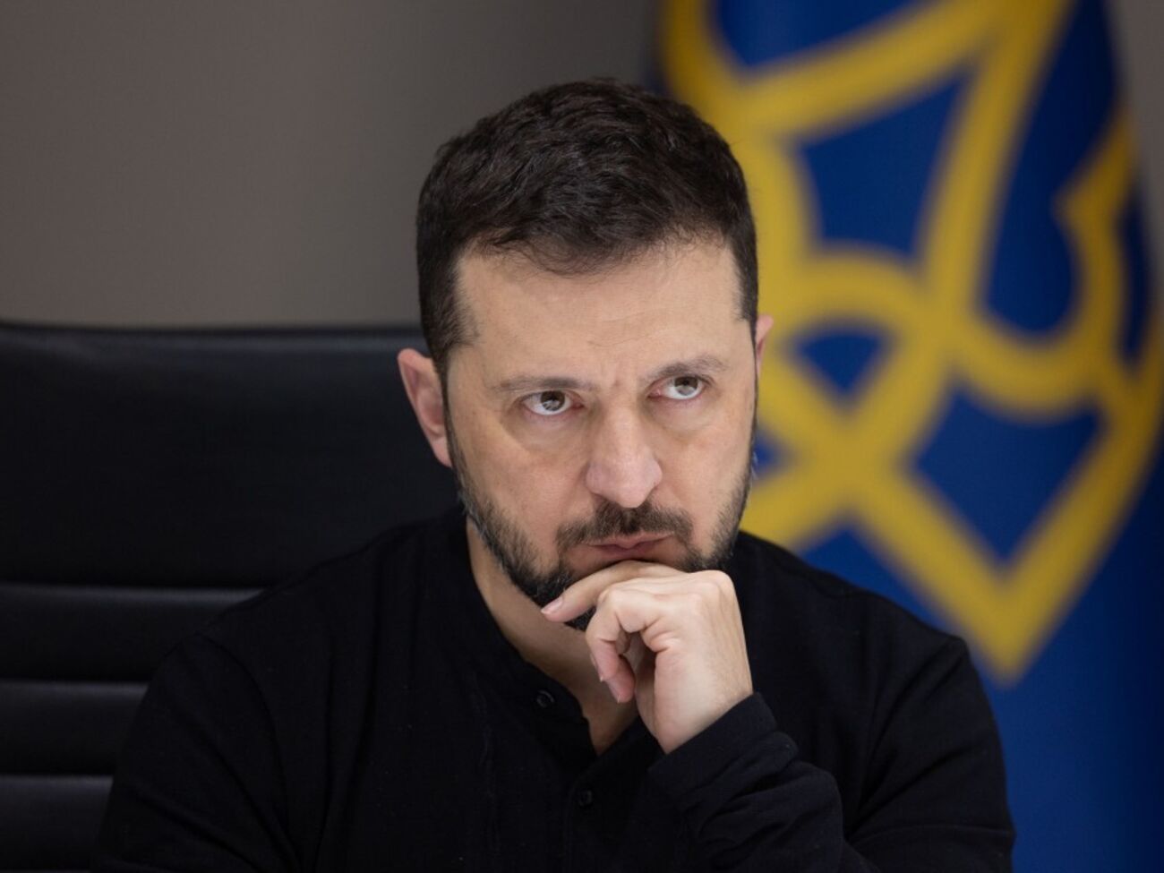 Зеленский (на фото) призвал "делать все, чтобы остановить" Путина