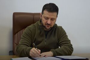 Зеленский подписал два указа о решении СНБО