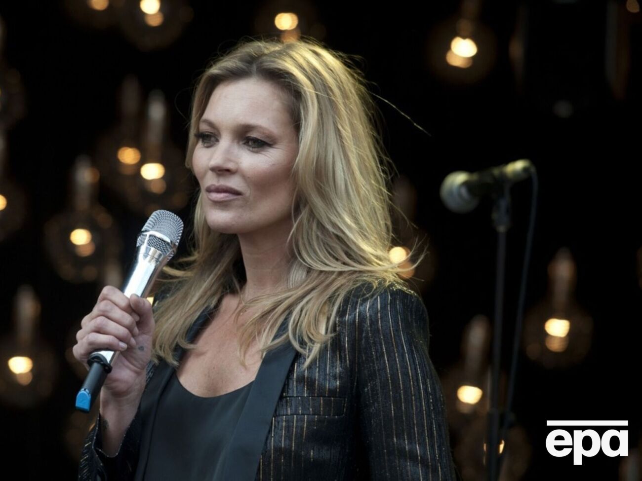 Мосс родилась 16 января 1974 года