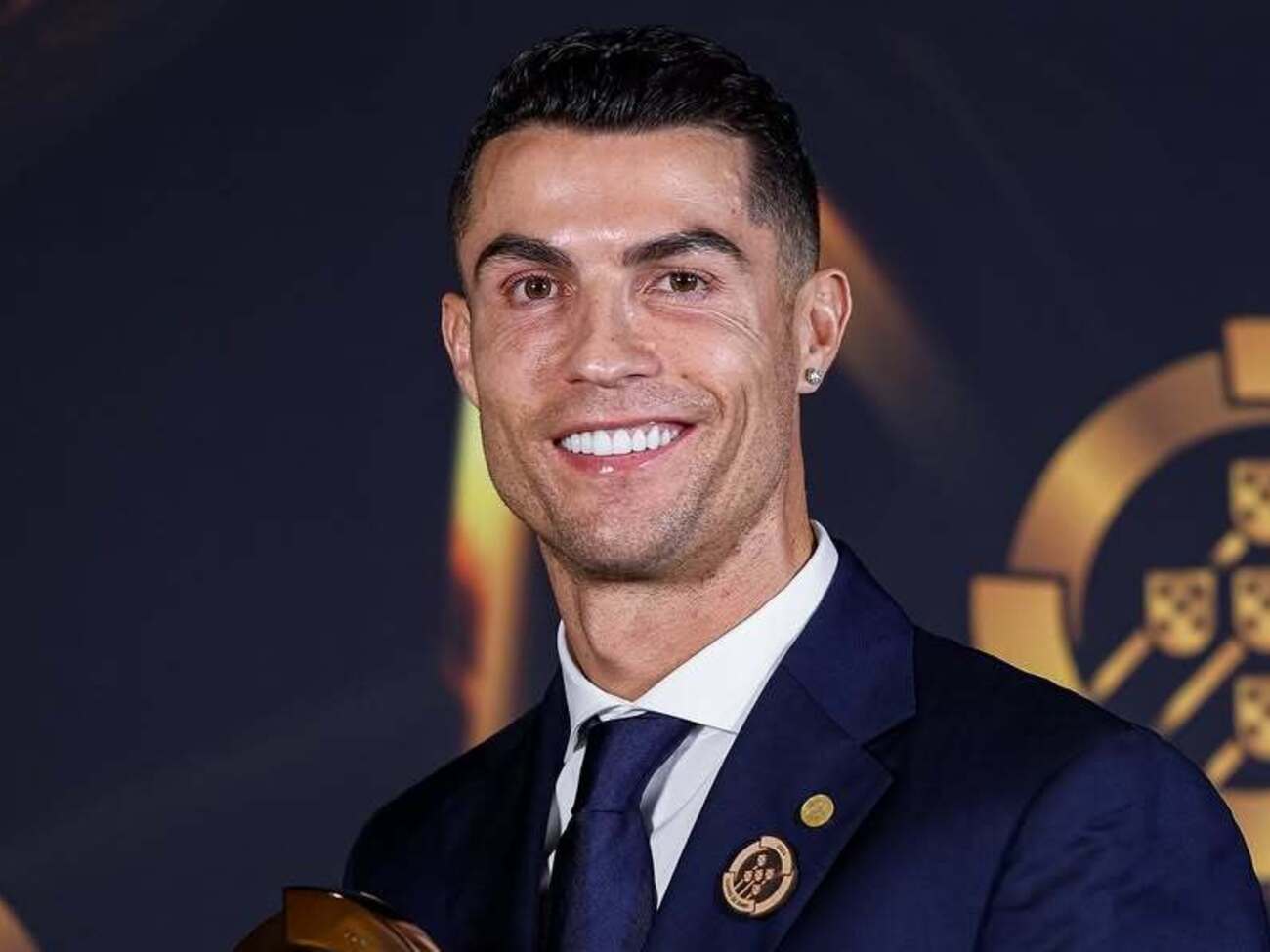 В июне 2020 года Роналду стал первым футболистом-миллиардером