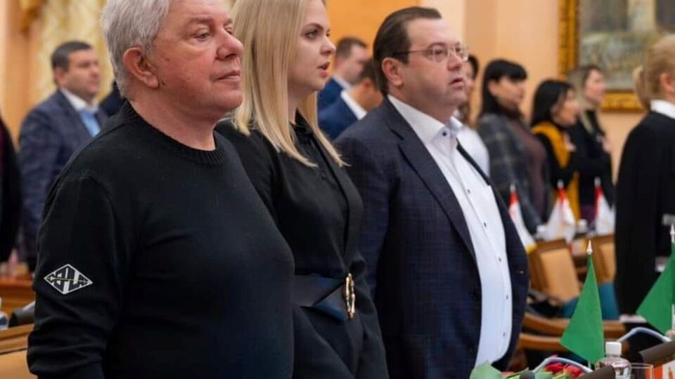 Філімонов на засіданні сесії запросив депутатів на свої концерти