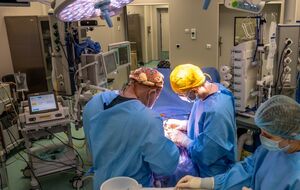 Вы помогаете детям, мы – делаем эффективную хирургию, сказал завотделением "Охматдета"