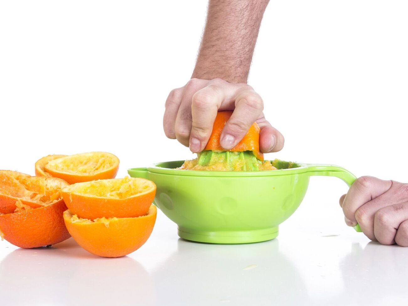 В апельсинових шкірках можна вирощувати розсаду