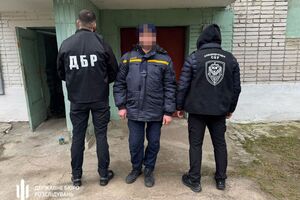 Як установили слідчі, підозрювані приховували на людях свою проросійську позицію