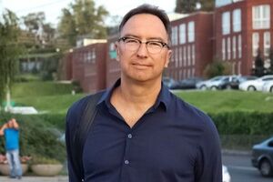 Мне известно о веских доказательствах противоправности действий должностных лиц АО "КБ "ПриватБанк" и Тигипко, написал Мартынов