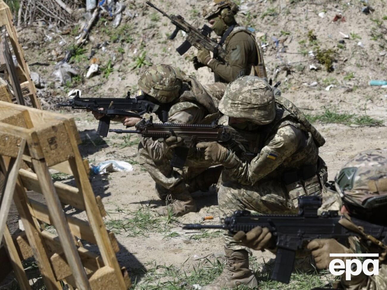 Закон не связывает факт принятия военной присяги с началом прохождения военной службы, говорится в постановлении ВС