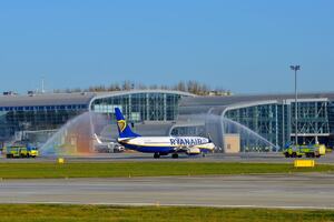 Ryanair планирует запустить около 25 рейсов в Киев и Львов и обратно, отметили в компании