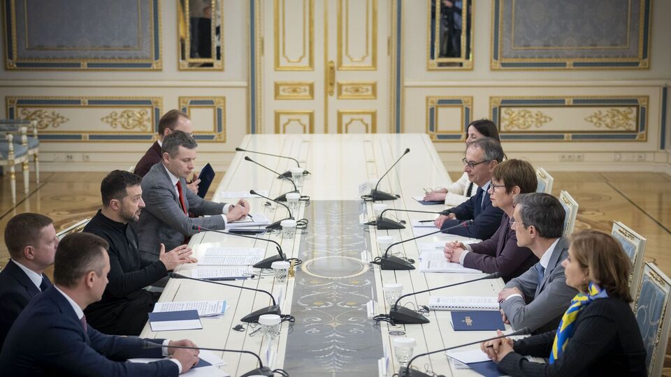 Зеленський повідомив, що говорив із Рено-Бассо про підтримку українських переселенців