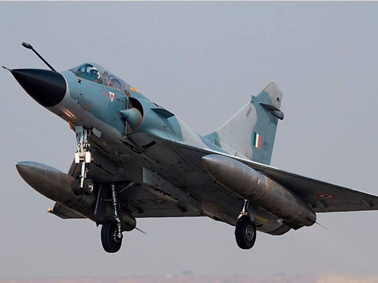 Индийский Mirage 2000 вылетел с авиабазы Гвалиор и разбился вблизи города Карера, рассказали в полиции