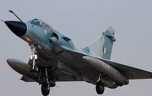 Индийский Mirage 2000 вылетел с авиабазы Гвалиор и разбился вблизи города Карера, рассказали в полиции