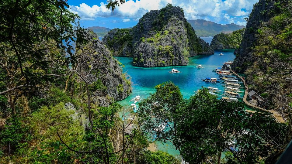 Самолет выполнял обычную разведывательную миссию, пишет агентство