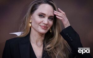 Актриса призналась, что навсегда бросила курить уже после того, как стала матерью