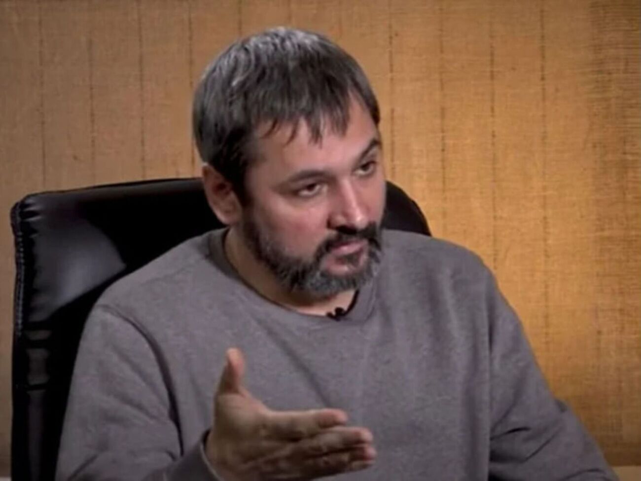 У КМДА стверджують, що не можуть відсторонити Білоуса від роботи в театрі