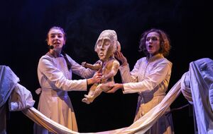 Пьесу "Калинова сопілка" поставила в Харьковском театре кукол режиссер Дмитриева