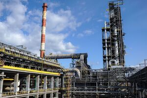 НПЗ у Новокуйбишевську виробляє паливо для військових літаків РФ