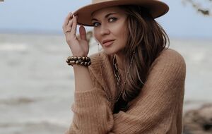 Актриса показала семейные фото